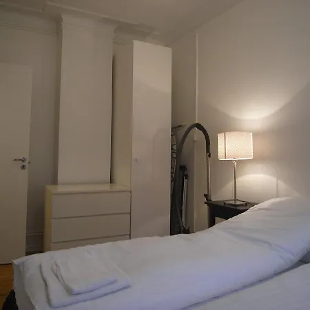Apartment Bright In Elegant Osterbro